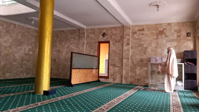 Masjid Husnul Khotimah