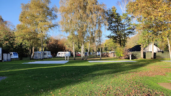 Devizes Camping and Caravanning Club Site