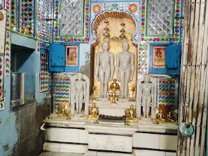 Shri Digambar Jain Siddhakshetra Kunthalgiri - Dharashiv District, Maharashtra, India