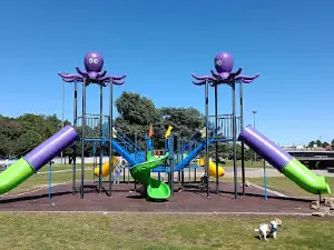 Bicentenario Park