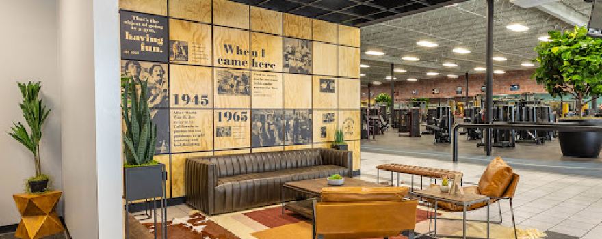 Gold's Gym San Antonio Crossroads