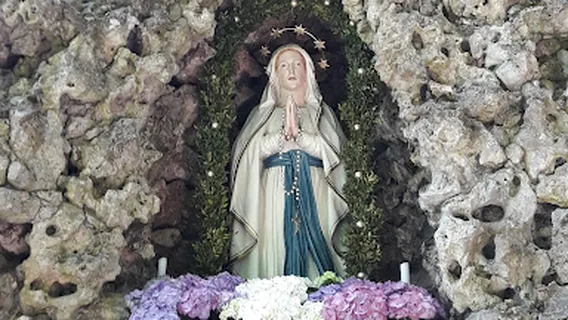 Lourdes Grotte Mündling