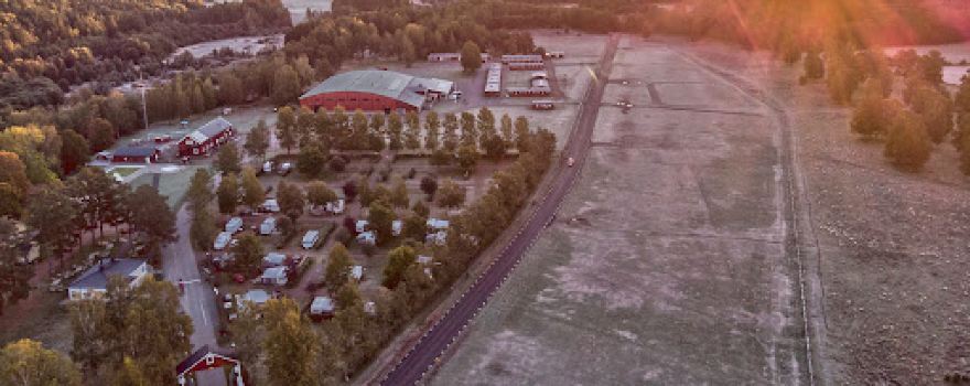Tånga Heds Camping, Vandrarhem och Evenemang