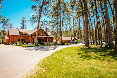 Hayride & Chuckwagon Cookout at Blue Bell Lodge