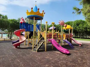 Gölet Park Alanı