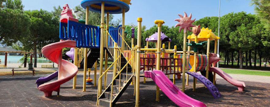 Gölet Park Alanı