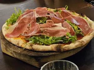 La Pizzaiola