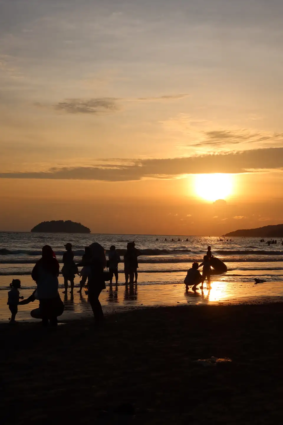 2_Pantai Tanjung Aru