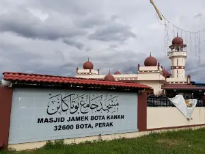 Bota Kanan Jamek Mosque