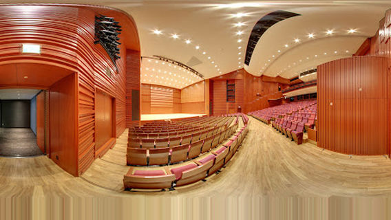 Shirakawa Cultural Exchange Center Cominess