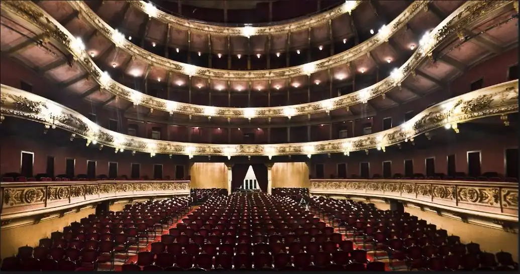 Hotels near Teatro El Circulo