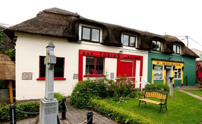 Cashel Folk Village
