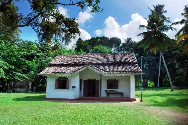 Hotels near Martin Wickramasinghe Folk Museum