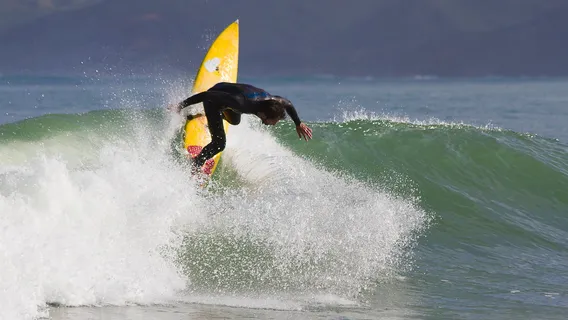 UP Surf Coaching Raglan