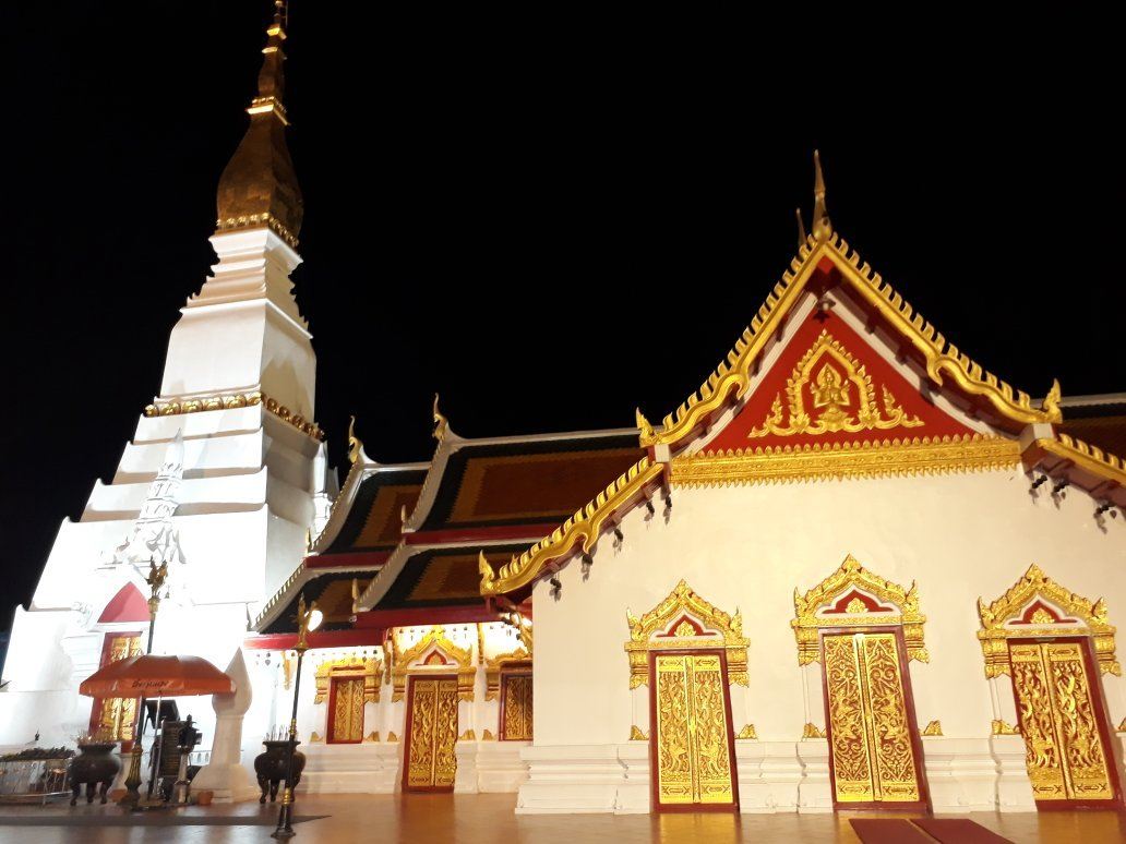 วัดพระธาตุเชิงชุมวรวิหาร