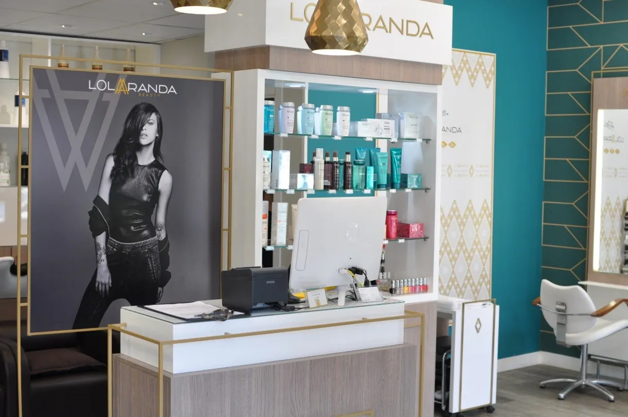 1_Lola Aranda Salon