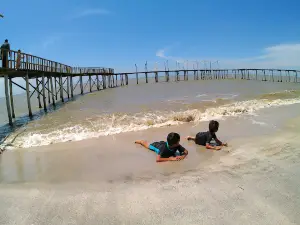 Pantai Cemara Kembar