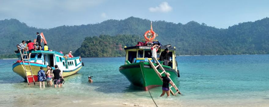 Dermaga Canti