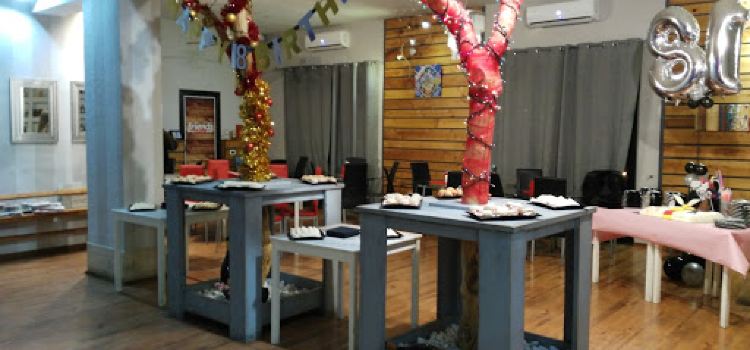 FRIENDS CAFE'