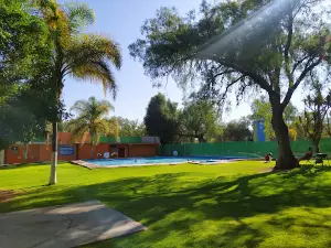 Xhandos Balneario de Aguas Termales