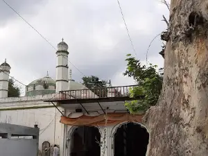 Pokh Jumayat Old Mosque