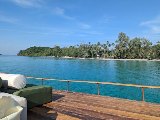 Khlong Han Beach