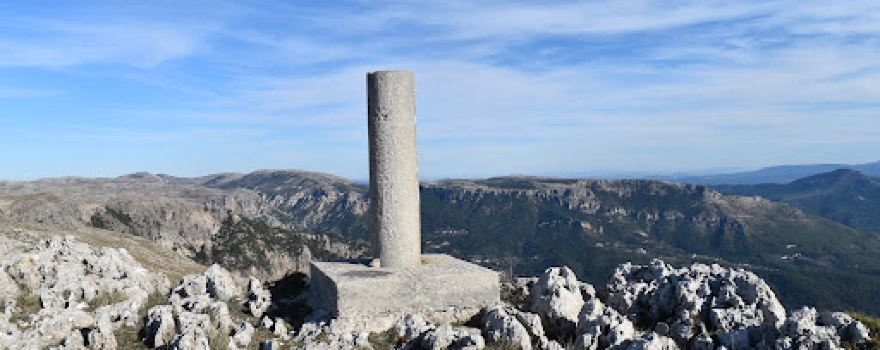 Calares del Mundo y La Sima Natural Park