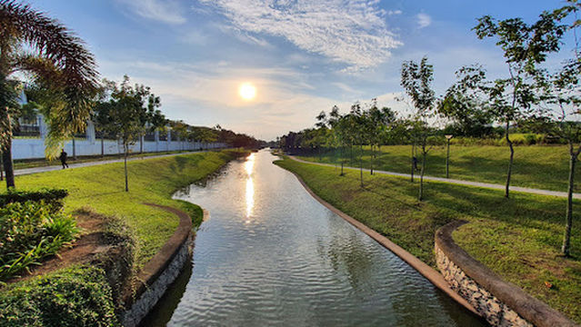 Tropicana Aman, East Lake Central Park