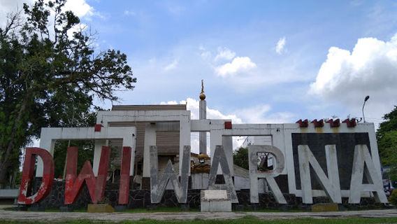 Lapangan Dwiwarna