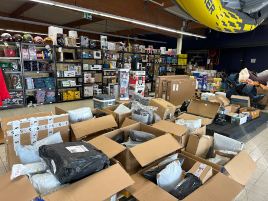 www.flamingo-box.fr - Vente de Colis perdus ou non réclamés