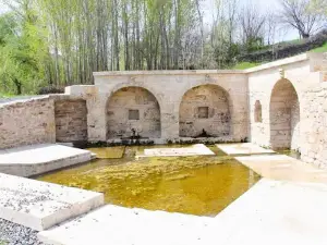 Tarihi Ekinözü Çeşmesi