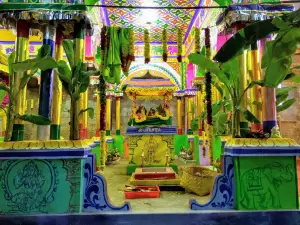 Shankara Rameshwarar Udanurai Pagampriyal Kovil,