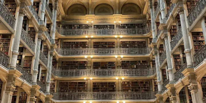 喬治皮博迪圖書館