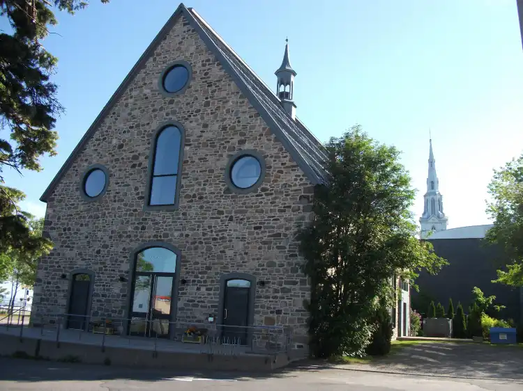 Hotels near La Corporation du Musée Régional de Rimouski Inc