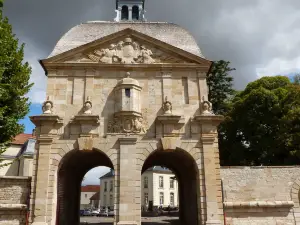 Navarra Tower