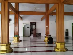 Masjid Raya Laiwui