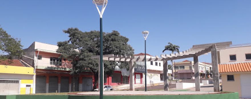 Praça dos Pioneiros