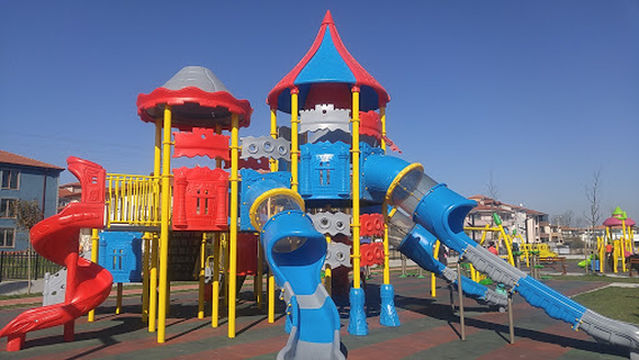 Tekeler Mahallesi Temalı Park
