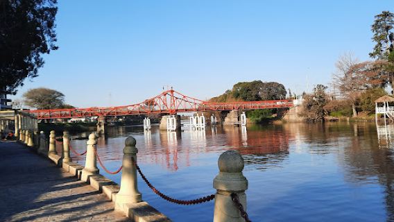 Rambla de los Constituyentes