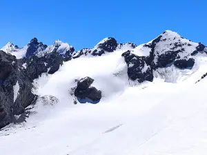 Stilfserjoch Sommerskigebiet