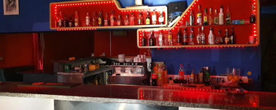Kiss Bar