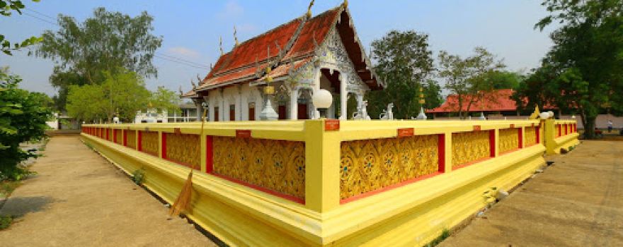 Wat Mueang Na