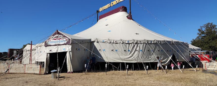 Giffords Circus