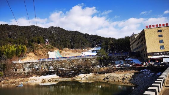 hong hua jian hua xue chang