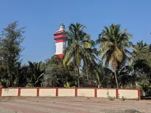 Umbergaon Beach