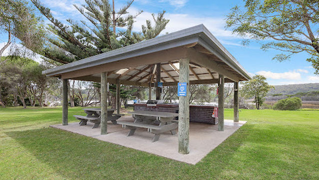 Парк Рефлекшенс Холидей Паркс - Иден Холидей