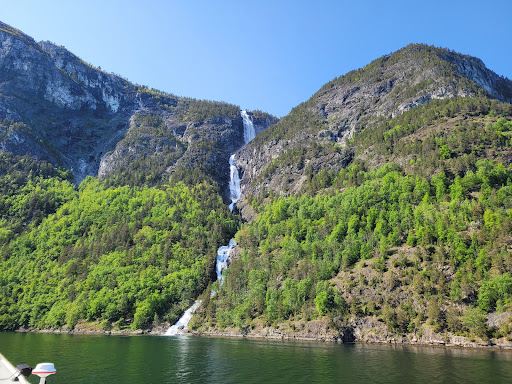 Laegdafossen waterfall