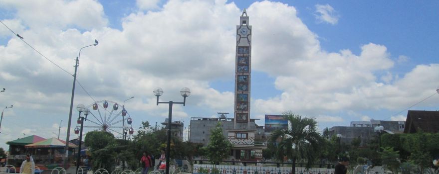Plaza del Reloj