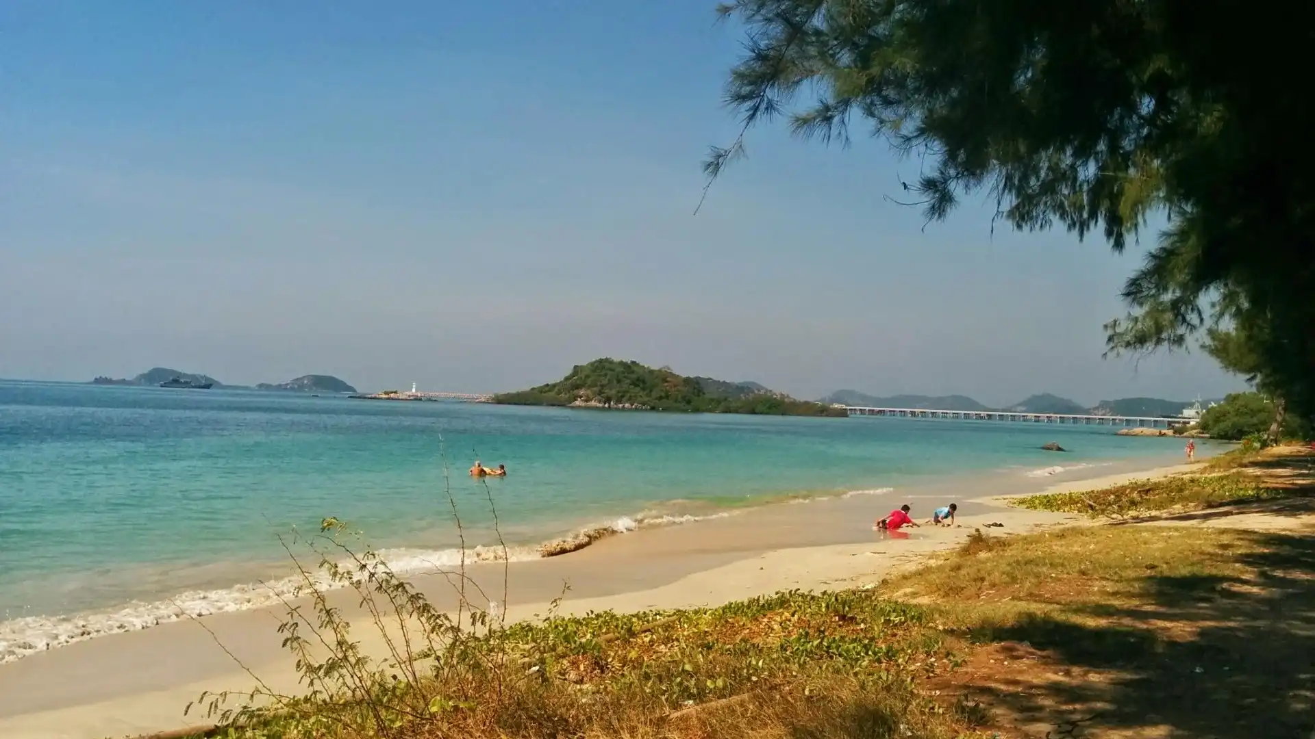 โรงแรมใกล้หาดนางรำ