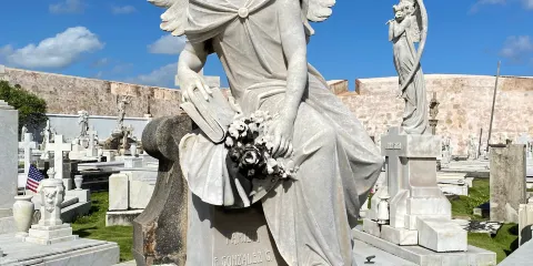Santa Maria Magdalena De Pazzis Cemetery